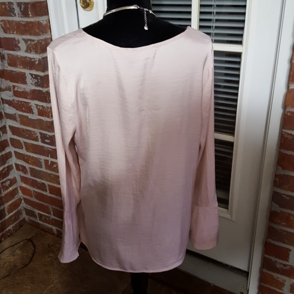 Versona light heather pink long sleeve blouse bell cuff size Large EUC - Picture 4 of 4